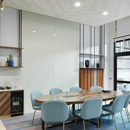 Courtyard By Marriott Luton Airport-2